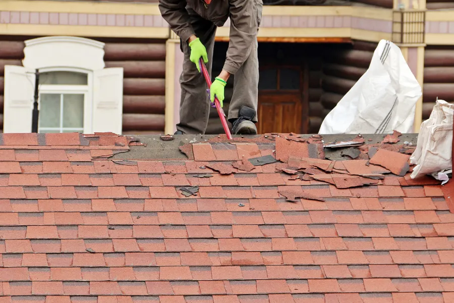 Identifying The Right Contractor For Quality Roof Repairs in Marshall, MI